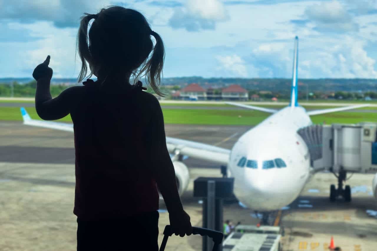 enjoy airports with kids